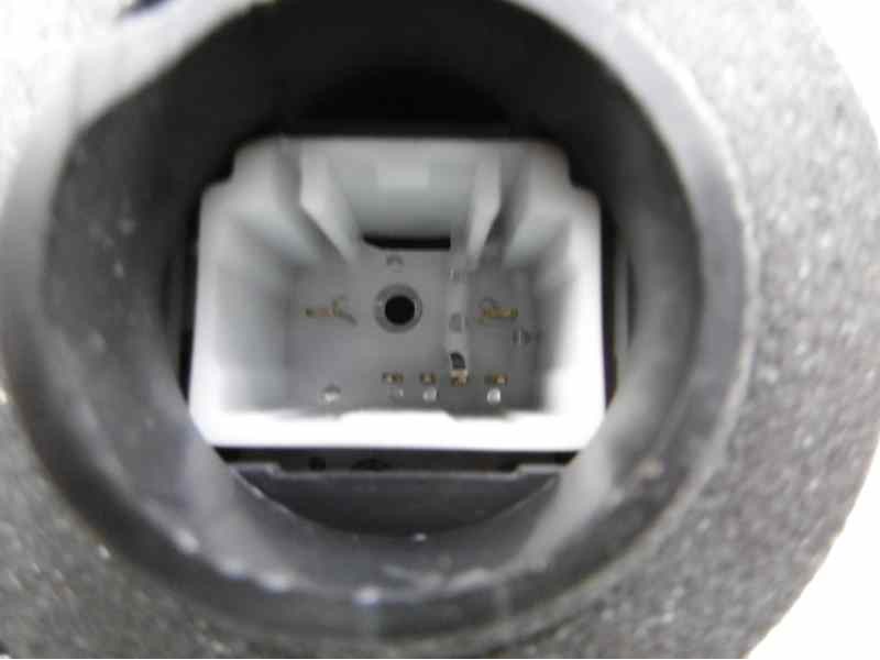 Recambio de cerradura puerta delantera derecha para toyota yaris (ksp9/scp9/nlp9) básico referencia OEM IAM 690300D140  