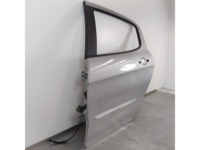 Recambio de puerta trasera izquierda para peugeot 308 access referencia OEM IAM   