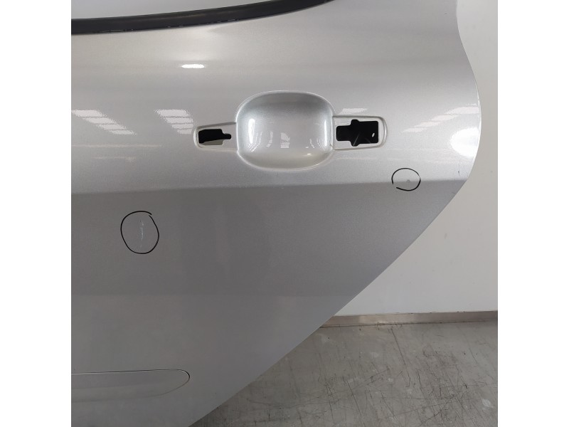 Recambio de puerta trasera izquierda para peugeot 308 access referencia OEM IAM   
