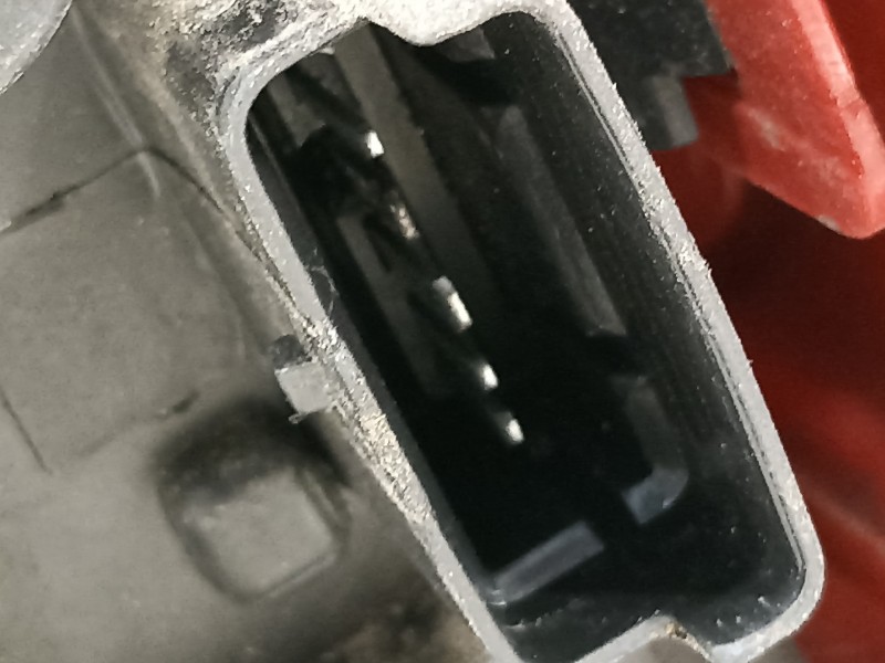 Recambio de piloto lateral izquierdo para citroën c4 berlina vtn@v referencia OEM IAM 9646801777  