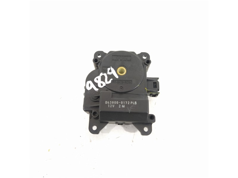 Recambio de motor apertura trampillas climatizador para lexus rx 450h referencia OEM IAM 638000172  