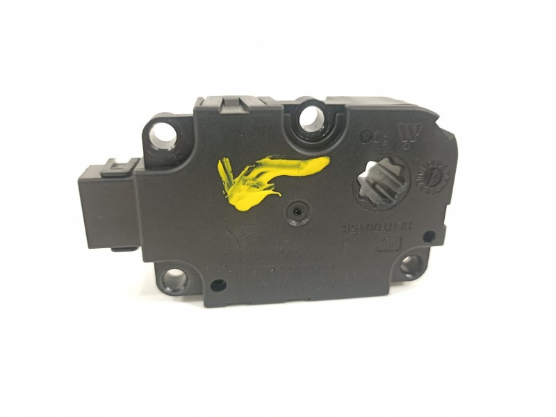 Recambio de motor apertura trampillas climatizador para mercedes-benz clase b (w247) 247 referencia OEM IAM A0999063502  