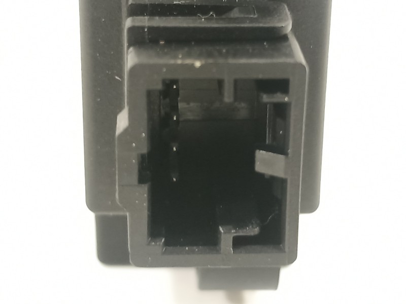 Recambio de motor apertura trampillas climatizador para mercedes-benz clase b (w247) 247 referencia OEM IAM A0999063502  