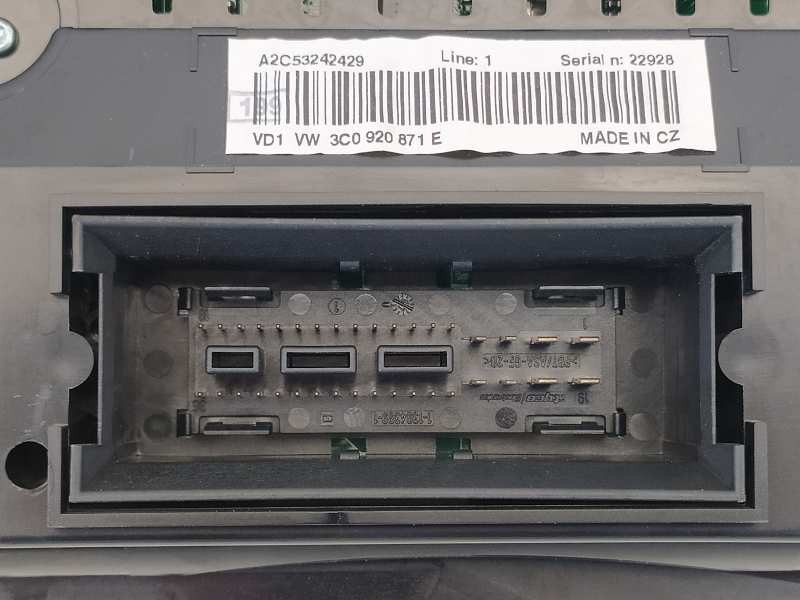 Recambio de cuadro instrumentos para volkswagen passat berlina (3c2) highline referencia OEM IAM 3C0920871E A2C53242429 3C092087