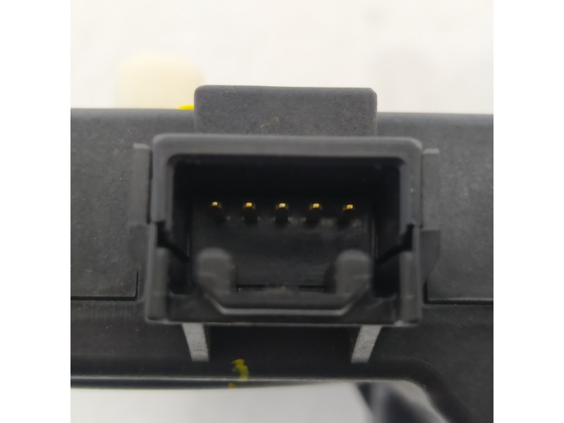 Recambio de motor apertura trampillas climatizador para lexus rx 450h referencia OEM IAM 638000172  