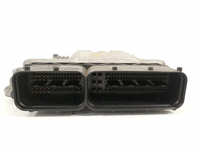 Recambio de centralita motor uce para audi a3 (8p) 2.0 tdi ambiente referencia OEM IAM 03G906016FF 0281011905 