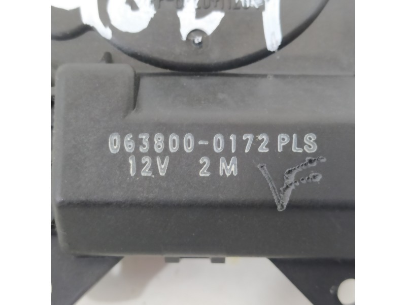 Recambio de motor apertura trampillas climatizador para lexus rx 450h referencia OEM IAM 638000172  