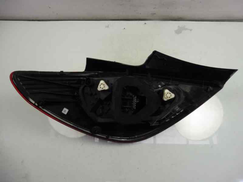 Recambio de piloto trasero derecho para opel corsa d selective referencia OEM IAM 13269051 89318821 