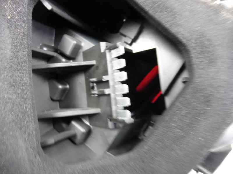 Recambio de piloto trasero derecho para opel corsa d selective referencia OEM IAM 13269051 89318821 