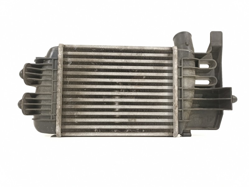 Recambio de intercooler para toyota yaris (ksp9/scp9/nlp9) básico referencia OEM IAM 1270000620  