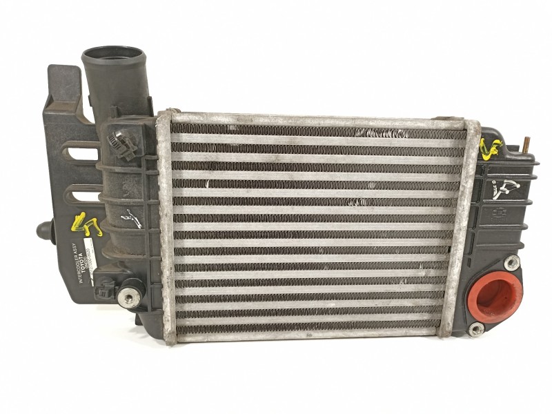 Recambio de intercooler para toyota yaris (ksp9/scp9/nlp9) básico referencia OEM IAM 1270000620  