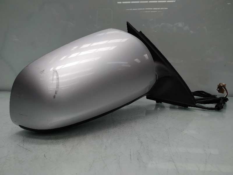 Recambio de retrovisor derecho para audi a4 avant (8e) 2.4 referencia OEM IAM   