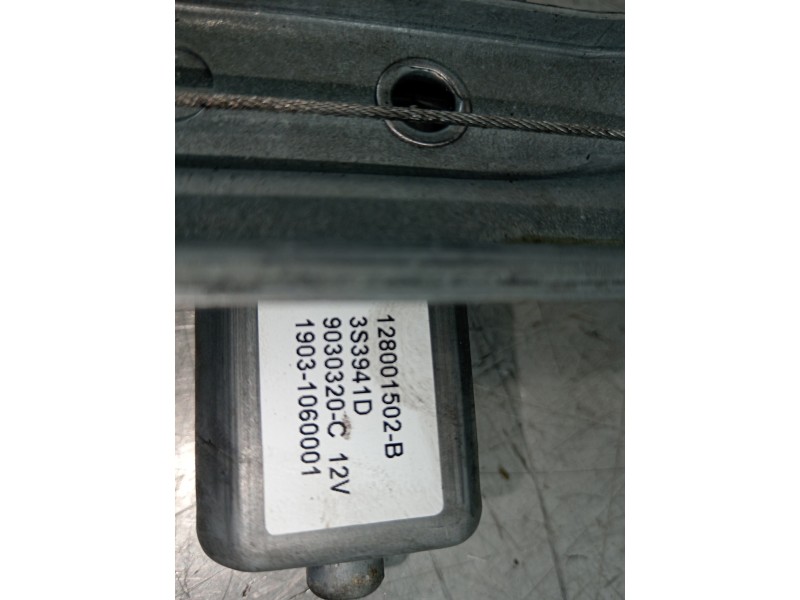 Recambio de elevalunas delantero izquierdo para renault twingo iii intens referencia OEM IAM 807219365R 128001492 