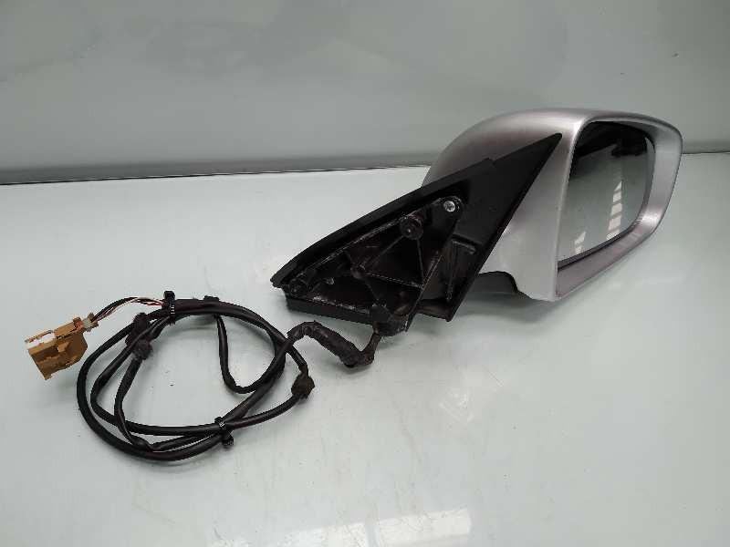 Recambio de retrovisor derecho para audi a4 avant (8e) 2.4 referencia OEM IAM   