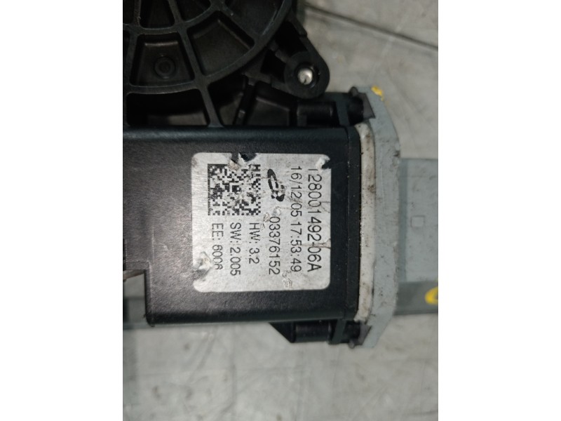 Recambio de elevalunas delantero izquierdo para renault twingo iii intens referencia OEM IAM 807219365R 128001492 