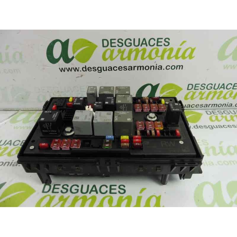 Recambio de caja reles / fusibles para opel astra j lim. enjoy referencia OEM IAM 13343765RW  