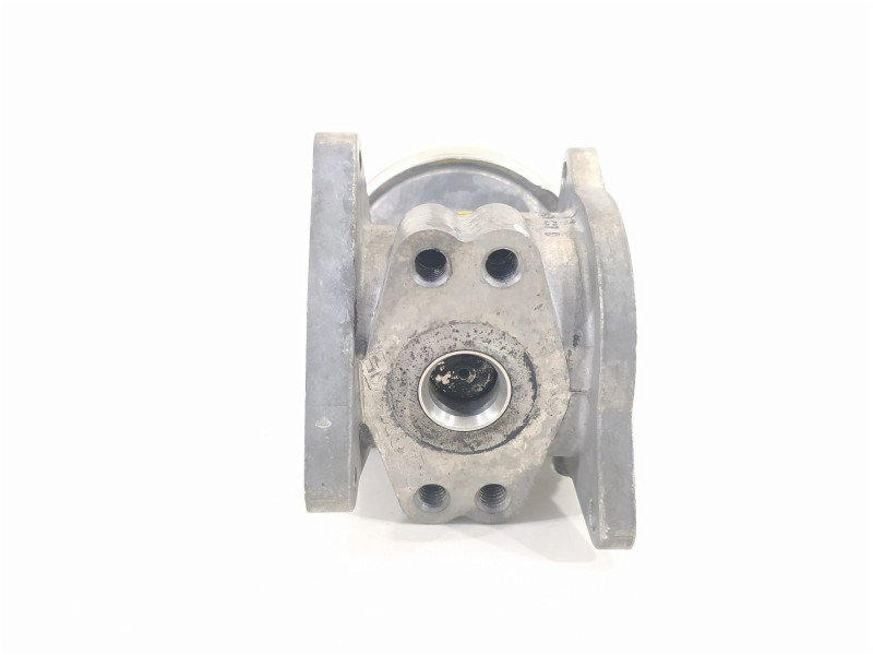 Recambio de valvula egr para volkswagen passat berlina (3c2) highline referencia OEM IAM 038131501S  