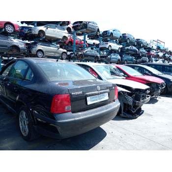VOLKSWAGEN PASSAT B5 (3B2) de desguace