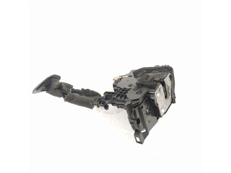Recambio de cerradura puerta trasera derecha para renault twingo iii intens referencia OEM IAM 825022177R  