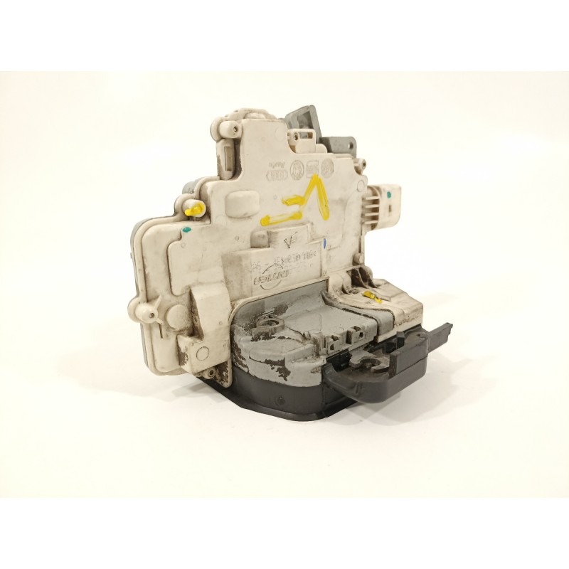 Recambio de cerradura puerta delantera derecha para audi a3 (8p) 1.9 tdi limited edition referencia OEM IAM 4F1837016  
