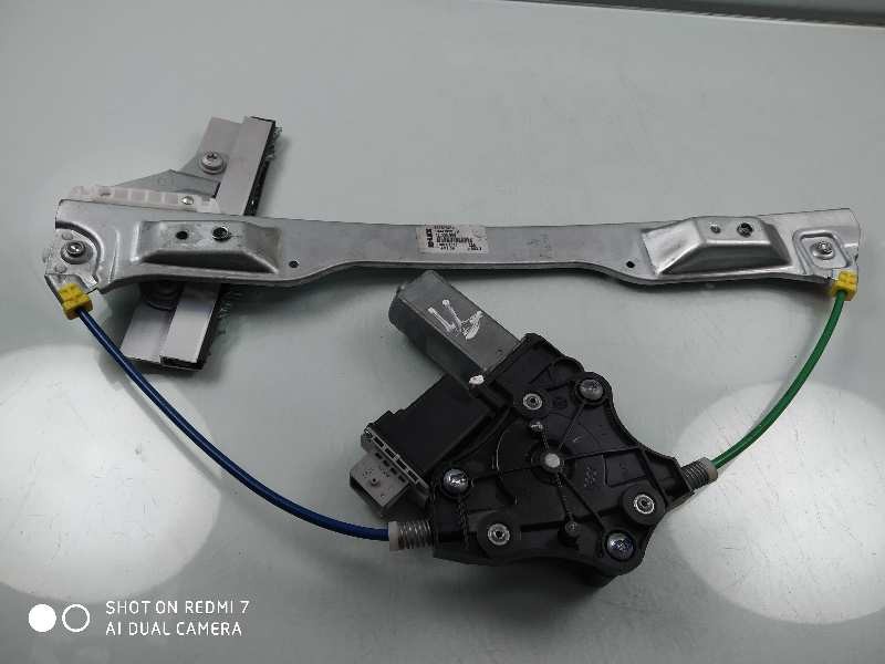 Recambio de elevalunas delantero izquierdo para opel corsa e selective referencia OEM IAM 13447038 541613212 
