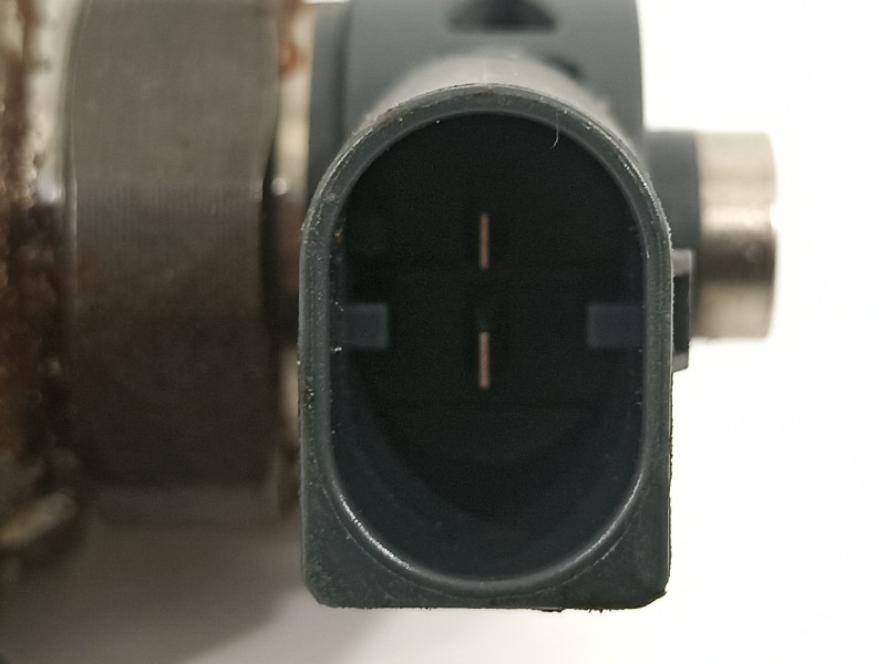 Recambio de inyector para volkswagen passat variant (3g5) advance bmt referencia OEM IAM 04L130277AC 0445110469 