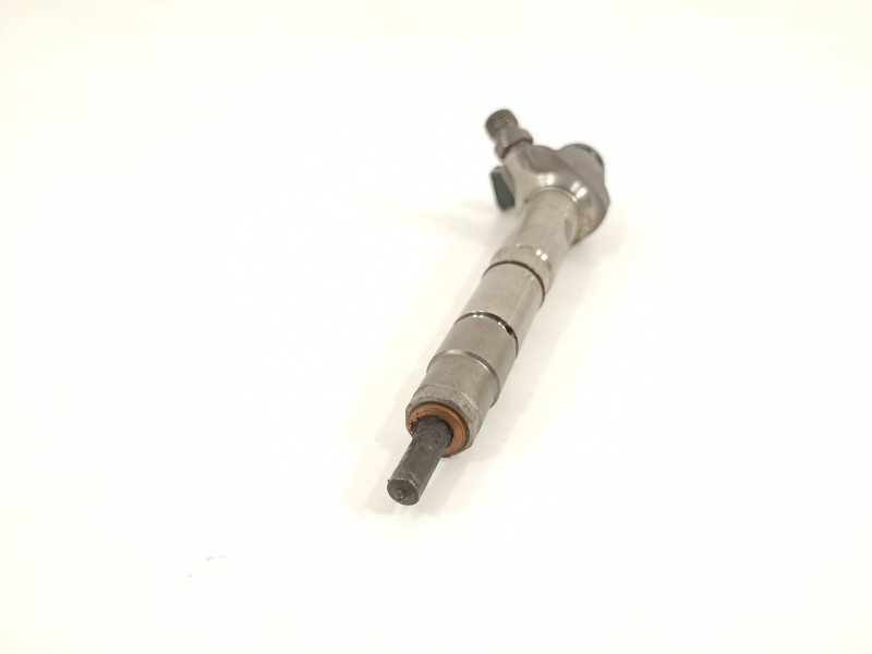 Recambio de inyector para volkswagen passat variant (3g5) advance bmt referencia OEM IAM 04L130277AC 0445110469 