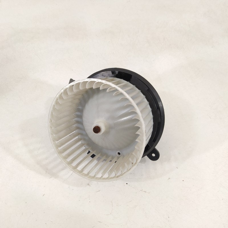 Recambio de ventilador calefaccion para renault twingo iii intens referencia OEM IAM EE797001  