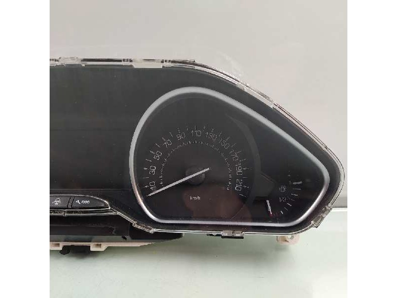 Recambio de cuadro instrumentos para peugeot 208 allure referencia OEM IAM 9806060380 9805975780 