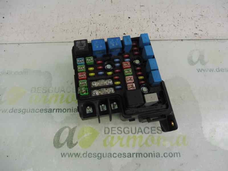 Recambio de caja reles / fusibles para kia cee´d concept referencia OEM IAM 919501H040  