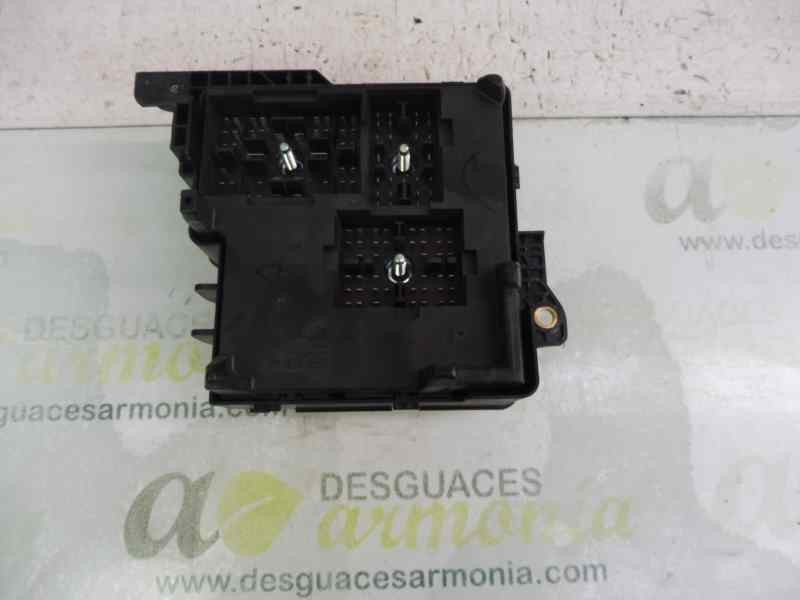 Recambio de caja reles / fusibles para kia cee´d concept referencia OEM IAM 919501H040  