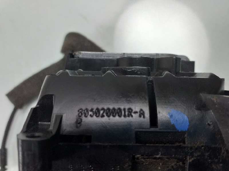 Recambio de cerradura puerta delantera derecha para renault megane iii berlina 5 p business referencia OEM IAM 805020001R  