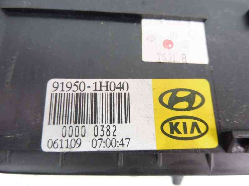 Recambio de caja reles / fusibles para kia cee´d concept referencia OEM IAM 919501H040  