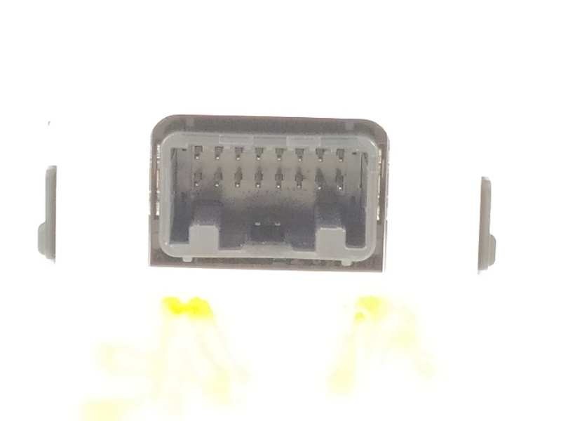 Recambio de pantalla multifuncion para toyota auris hybrid business referencia OEM IAM 8391002200 801224A 