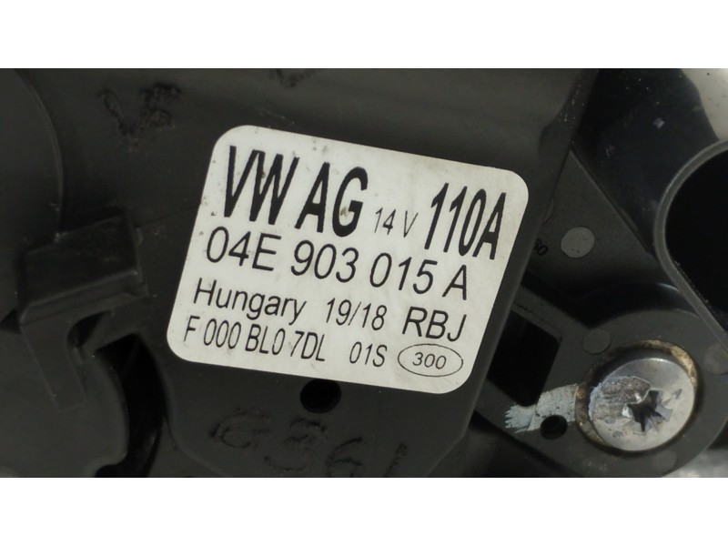 Recambio de alternador para seat arona fr referencia OEM IAM 04E903015A F000BL07DL 