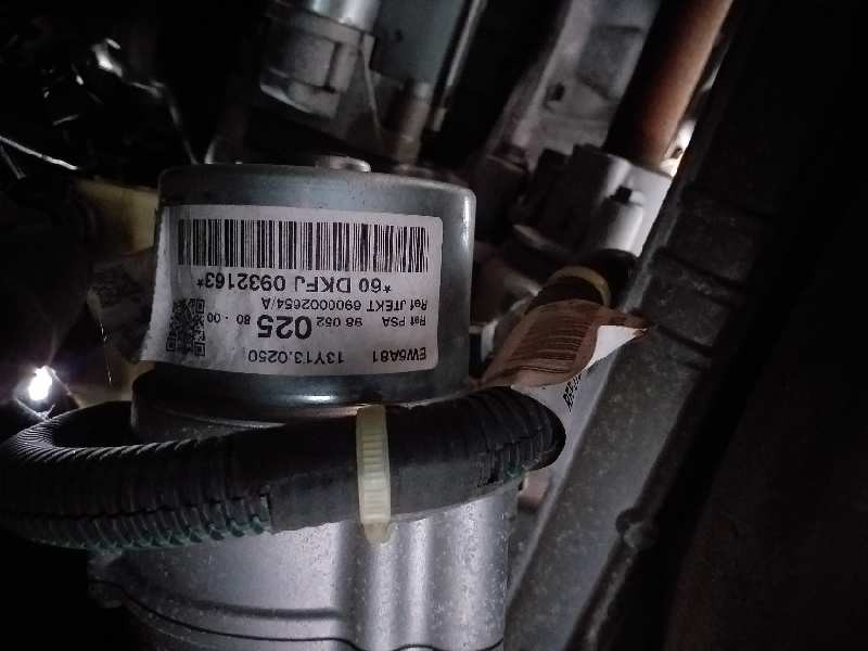 Recambio de cremallera direccion para peugeot 208 allure referencia OEM IAM 9805202580 6900002654 6700002757