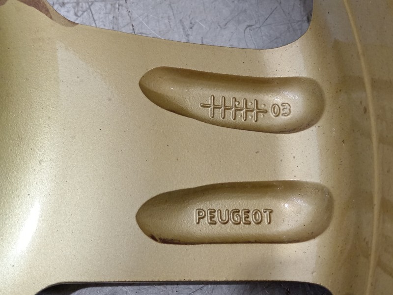 Recambio de llanta para peugeot 206 berlina gti referencia OEM IAM 206RC  