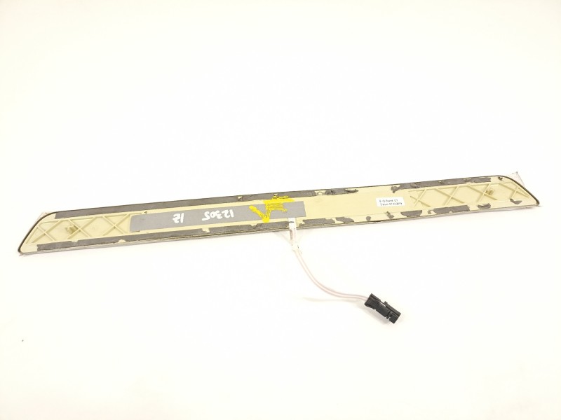 Recambio de moldura para mercedes-benz clase b (w247) 247 referencia OEM IAM A1776809705  