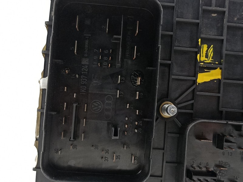 Recambio de caja reles / fusibles para seat altea (5p1) stylance / style referencia OEM IAM 1K0937124K  
