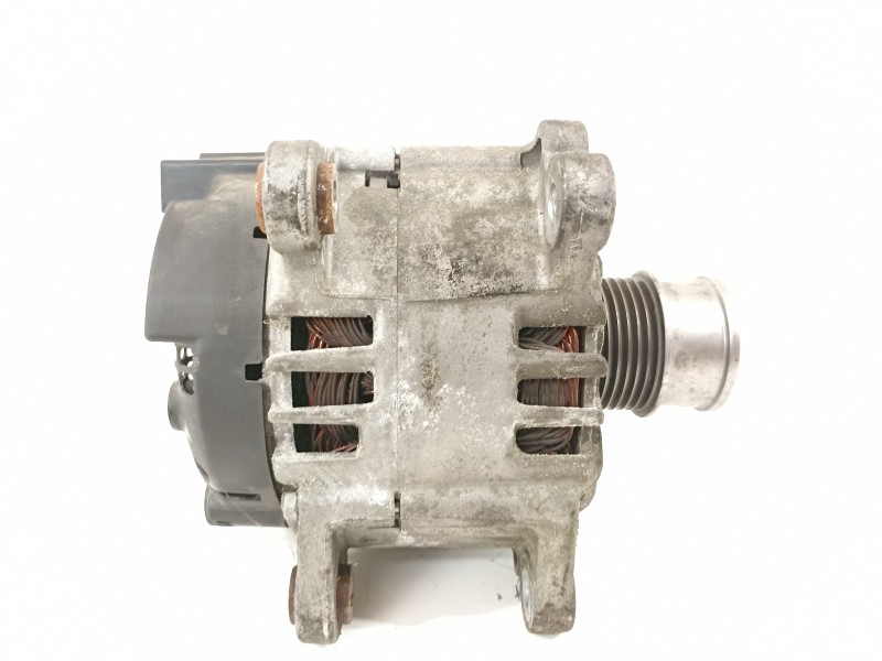 Recambio de alternador para audi a1 sportback (8xf) attraction referencia OEM IAM 04C903023M  