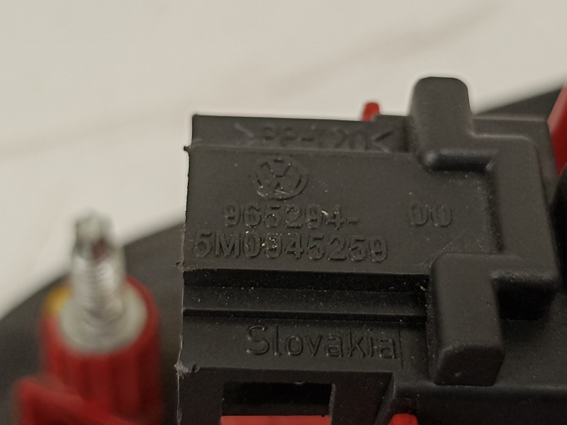 Recambio de piloto trasero izquierdo en porton para volkswagen eos (1f7) 2.0 tdi referencia OEM IAM 1Q0945093  