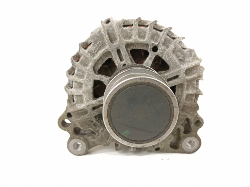 Recambio de alternador para audi a1 sportback (8xf) attraction referencia OEM IAM 04C903023M  