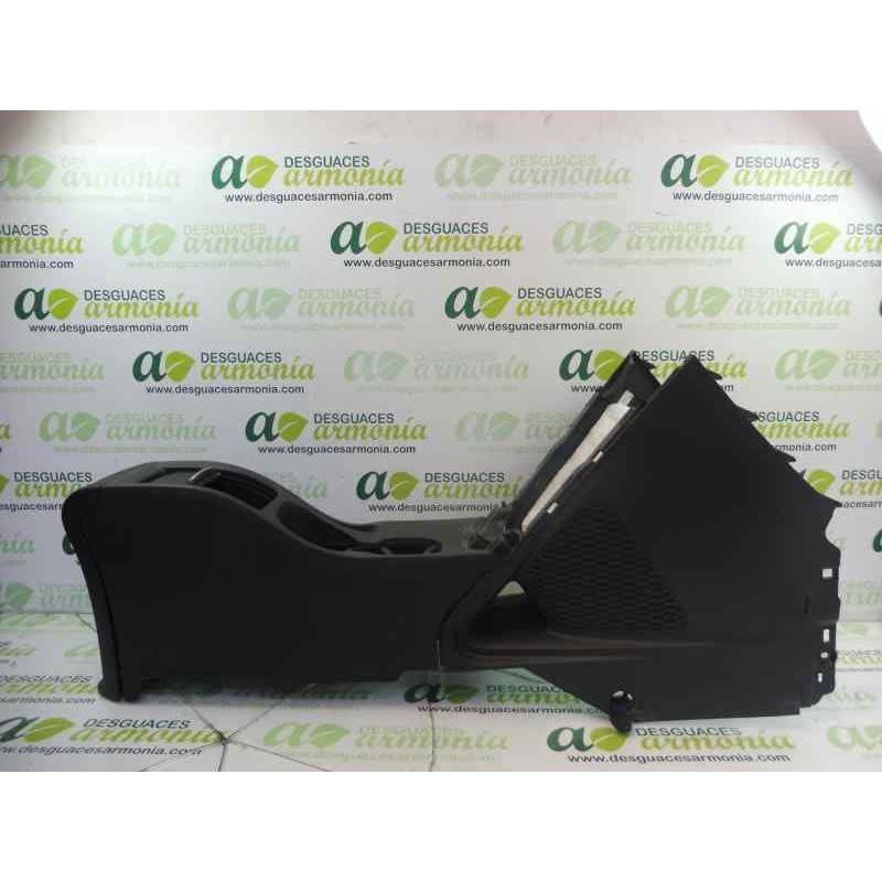 Recambio de apoyabrazos central para chevrolet orlando lt referencia OEM IAM   