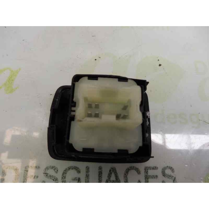 Recambio de mando elevalunas delantero izquierdo para renault trafic combi l1h1 2,8t (5/6 plazas) mixto n1 referencia OEM IAM 25