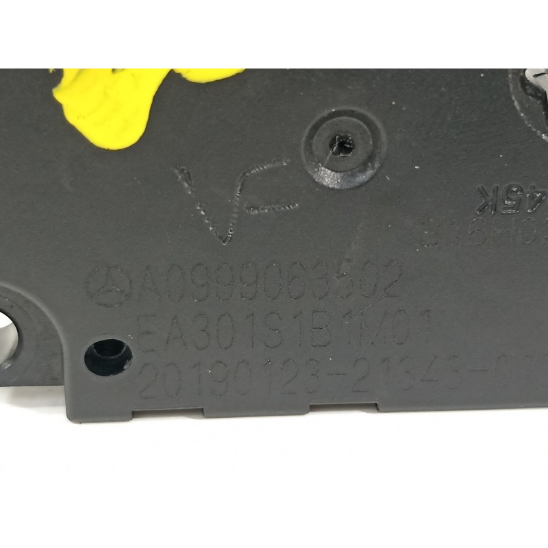 Recambio de motor apertura trampillas climatizador para mercedes-benz clase b (w247) 247 referencia OEM IAM A0999063502  