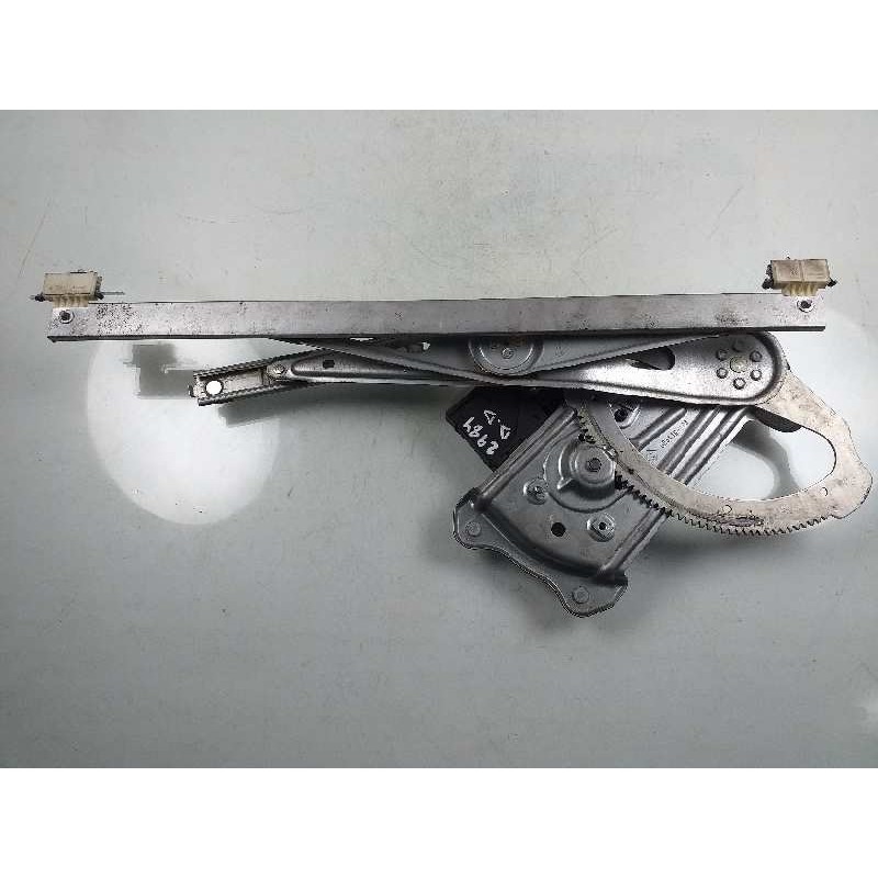 Recambio de elevalunas delantero derecho para renault megane iii berlina 5 p business referencia OEM IAM 807301396R 912462200 80