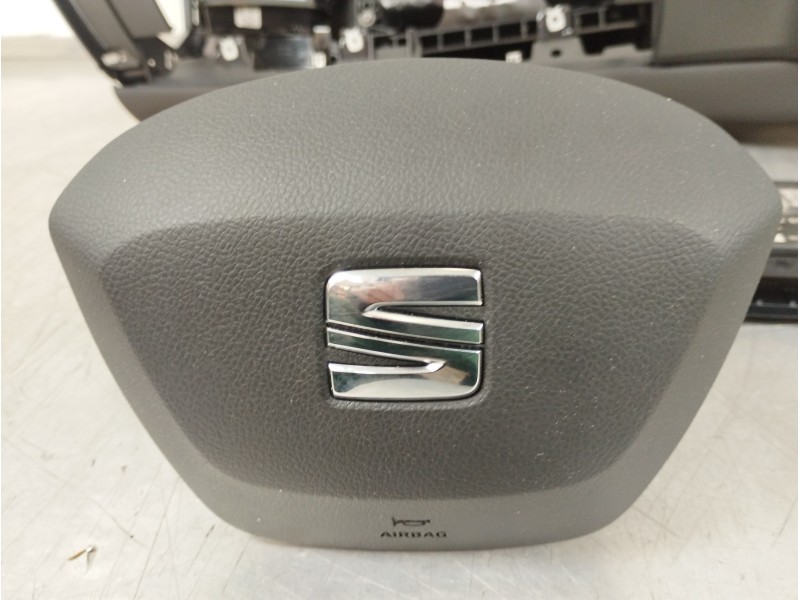 Recambio de kit airbag para seat arona fr referencia OEM IAM 6F1819721 5QF959655L 6F0880201