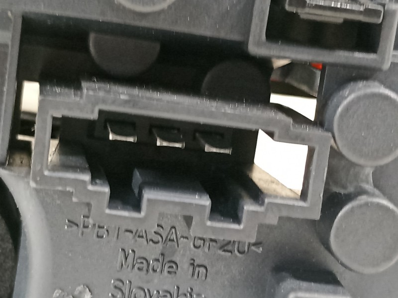 Recambio de piloto trasero derecho para volkswagen golf vi (5k1) advance referencia OEM IAM 5K0945094F  