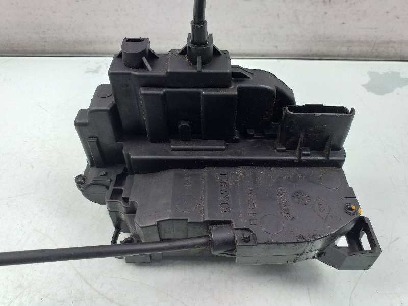 Recambio de cerradura puerta trasera derecha para renault megane iii berlina 5 p business referencia OEM IAM 825020002R  