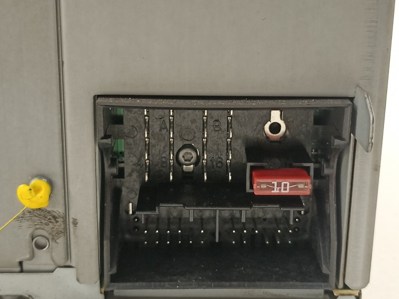 Recambio de sistema audio / radio cd para volkswagen golf vi (5k1) advance referencia OEM IAM 1K0035186AA  